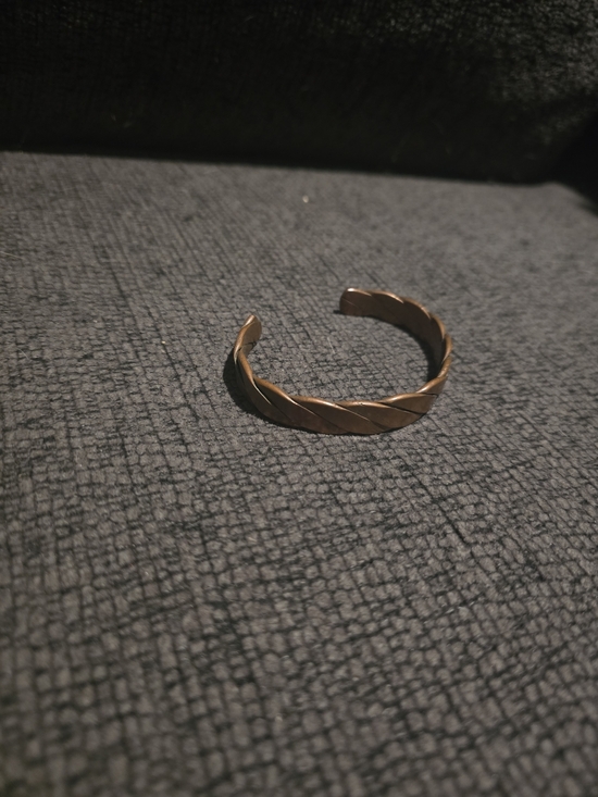Jewelry - Vintage Twisted Hammered Copper Bracelet